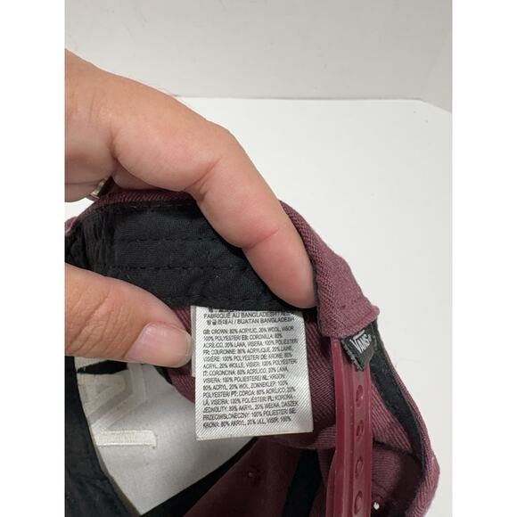 Lot of 2 Vans Hat Cap Snapback - Maroon Suede Bill Visor + Green Of Wall No 66 - Picture 13 of 14